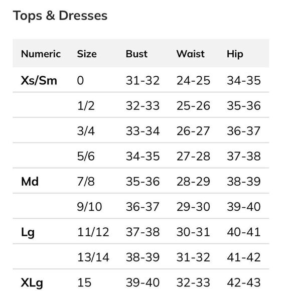 ✨ Juniors Emma Floral Ruched Short Sleeve Dress✨ - Picture 9 of 9